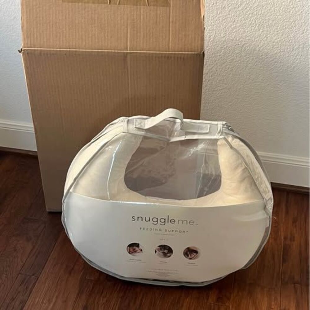 Snuggle Me Organic Nursing Pillow – Natural – Never used